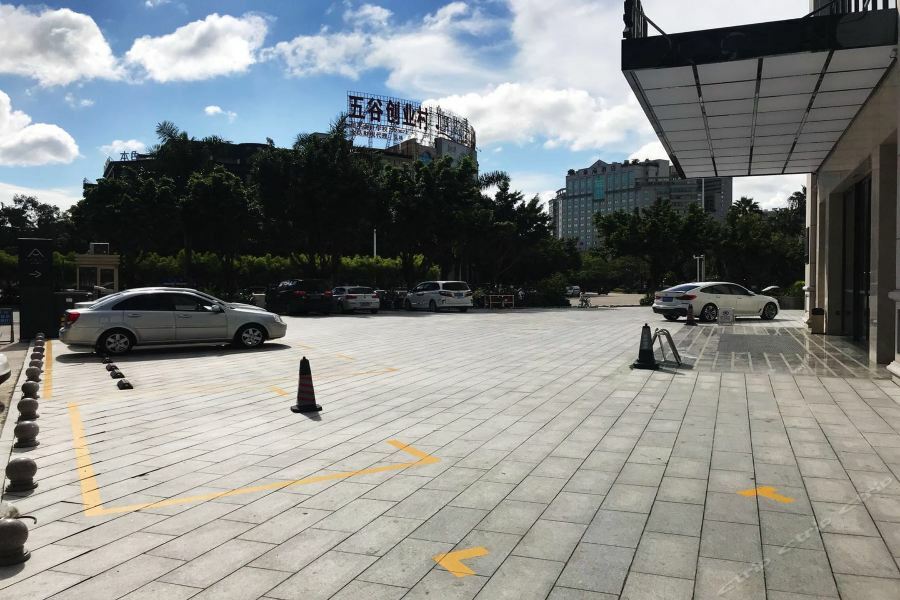 Atour Hotel Maoming Bagian luar foto